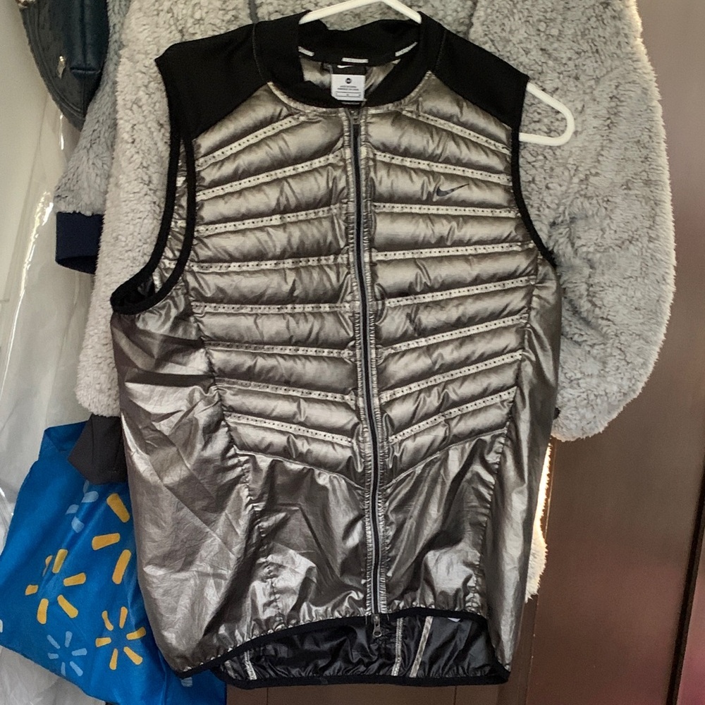 Nike Bundle Leggings n Vest - Black and Silver Running Apparel